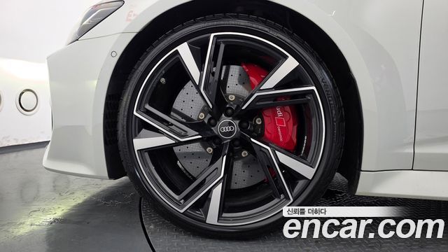 Audi RS6 C8 4.0 TFSI Quattro Avant - фото 4