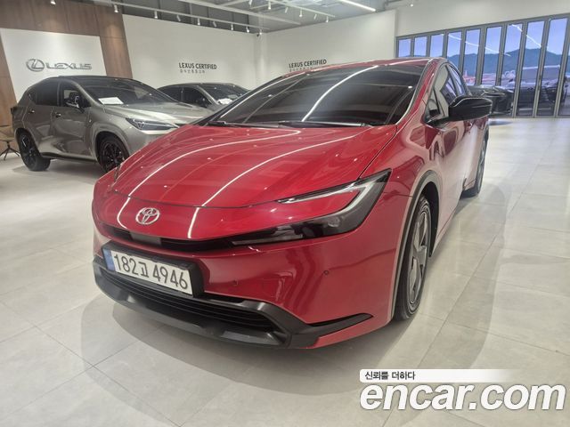 Toyota Prius 5-го поколения 2.0 LE - фото 0