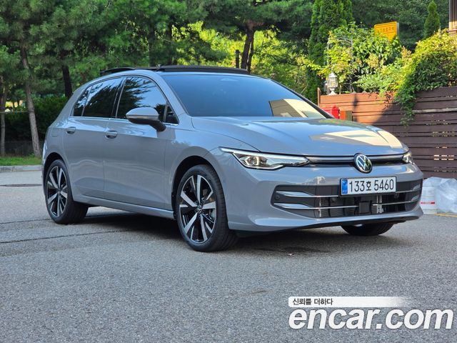 Volkswagen Golf 8-го поколения 2.0 TDI Prestige - фото 2
