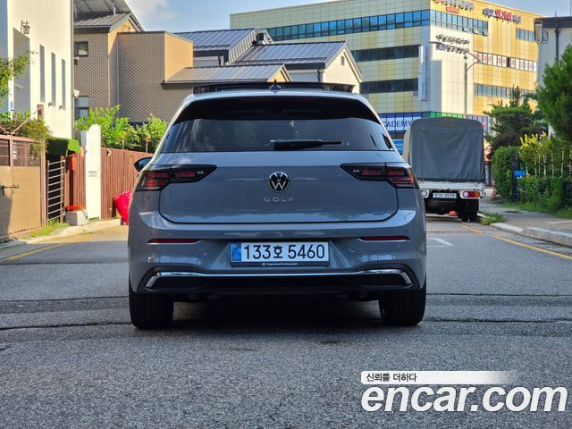 Volkswagen Golf 8-го поколения 2.0 TDI Prestige - фото 4