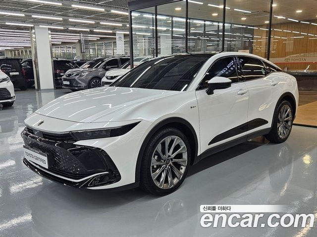 Toyota Crown Crossover 2.5 4WD Hybrid - фото 0