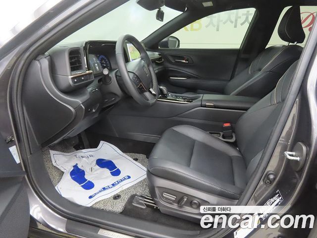 Toyota Crown Crossover 2.5 4WD Hybrid - фото 4