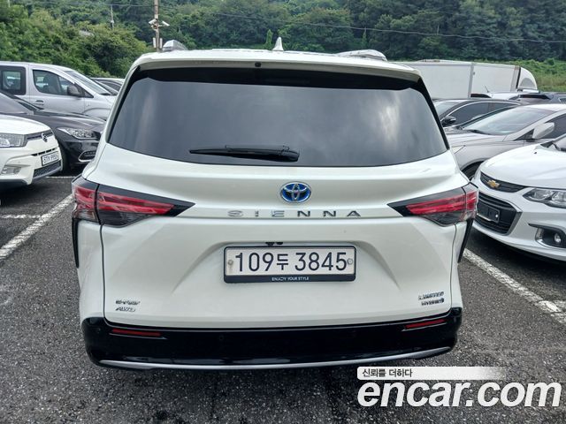 Toyota Sienna 4-го поколения 2.5 Hybrid AWD - фото 3