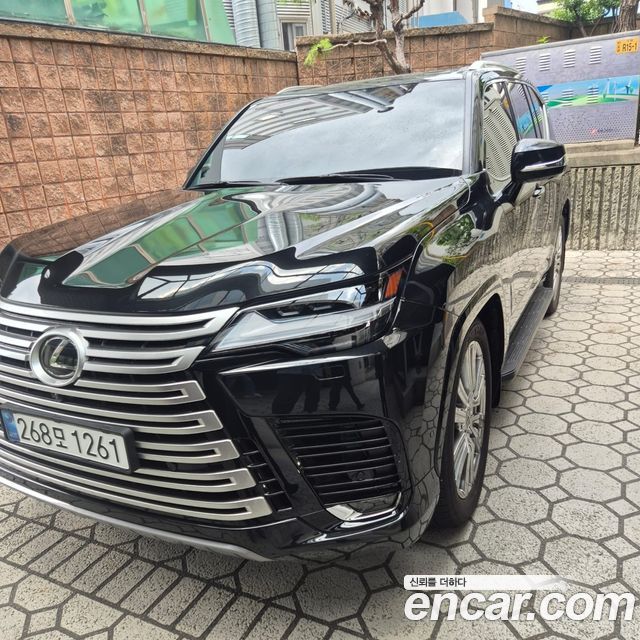 Lexus LX 4-го поколения 700h VIP - фото 0