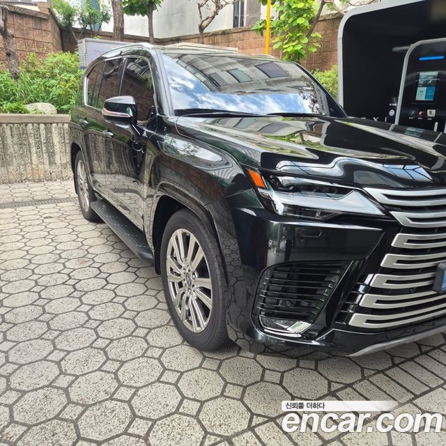 Lexus LX 4-го поколения 700h VIP - фото 1