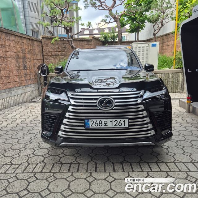 Lexus LX 4-го поколения 700h VIP - фото 2