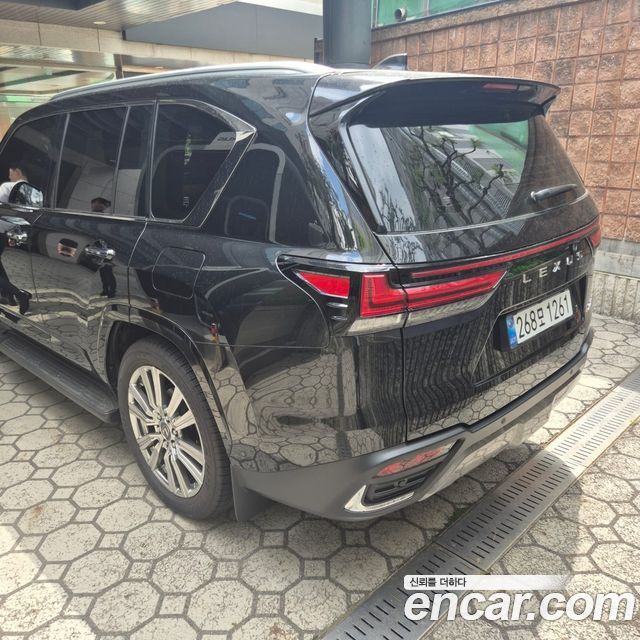 Lexus LX 4-го поколения 700h VIP - фото 4
