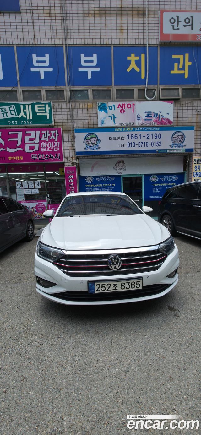 Volkswagen Jetta 7-го поколения 1.4 TSI Premium - фото 0