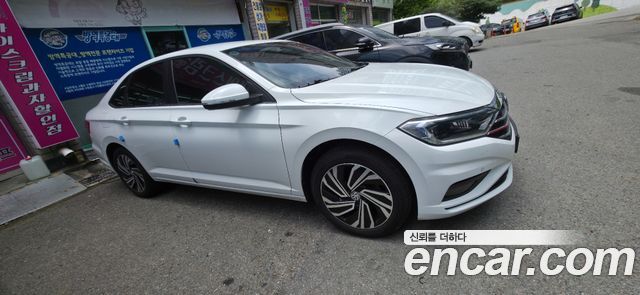 Volkswagen Jetta 7-го поколения 1.4 TSI Premium - фото 3