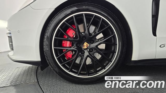 Porsche Panamera 4.0 GTS - фото 4
