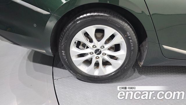Kia K8 2.5 Gasoline 2WD Noblesse - фото 4