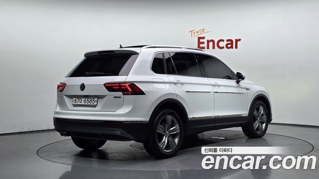 Volkswagen Tiguan 2-го поколения 2.0 TDI 4Motion Prestige - фото 1