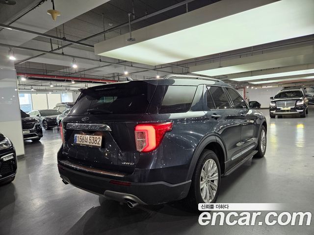 Ford Explorer 6-го поколения 2.3 LimIted 4WD - фото 3