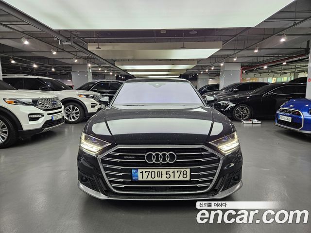 Audi A8 D5 55 TFSI Quattro LWB - фото 0