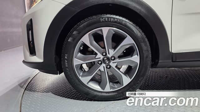 Kia Stonic 1.4 Prestige - фото 4
