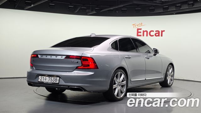 Volvo S90 D5 AWD Inscription - фото 1
