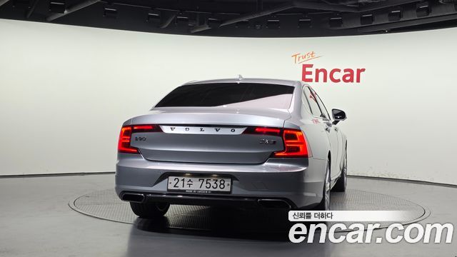 Volvo S90 D5 AWD Inscription - фото 3