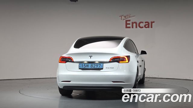 Tesla Model 3 Standard Range Plue RWD - фото 3