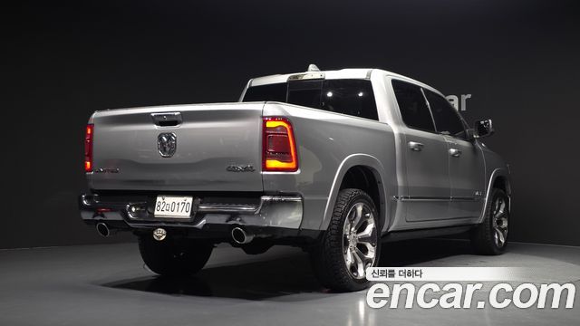 Dodge Ram Pick Up 5.7 - фото 1