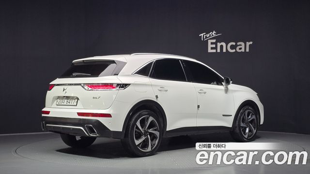 Citroen / DS DS7 2.0 BlueHDi So Chic - фото 1