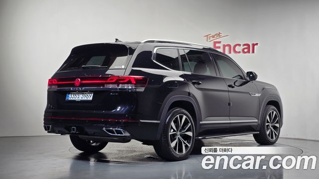 Volkswagen Atlas 2.0 TSI R-LINE 7-Seater - фото 1
