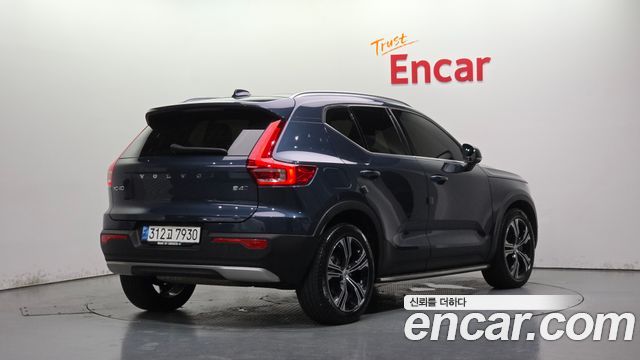 Volvo XC40 B4 Inscription - фото 1
