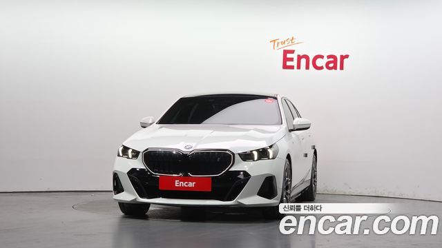 BMW i5 G60 eDrive 40 M Sport Pro - фото 2