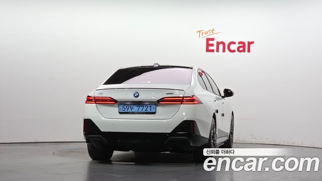 BMW i5 G60 eDrive 40 M Sport Pro - фото 3