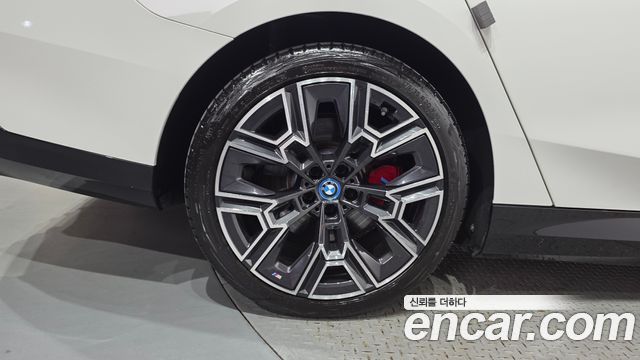 BMW i5 G60 eDrive 40 M Sport Pro - фото 4