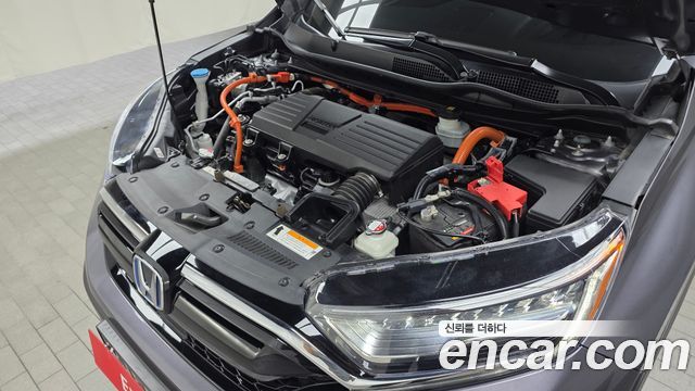 Honda CR-V 5-го поколения 2.0 Hybrid Touring 4WD - фото 4