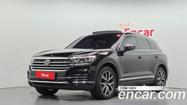 Volkswagen Touareg 3-го поколения 3.0 TDI Prestige - фото 0