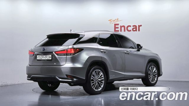 Lexus RX 450h 4-го поколения Executive - фото 1