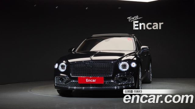 Bentley Flying Spur 3-го поколения 4.0 - фото 2