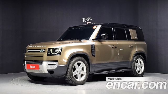 Land Rover Defender L663 110 D250 SE - фото 0