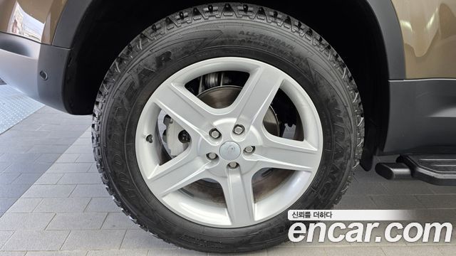 Land Rover Defender L663 110 D250 SE - фото 4