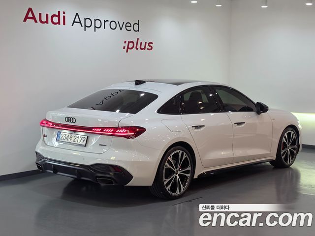 Audi A5 B10 40 TFSI Quattro S Line Black Edition - фото 1