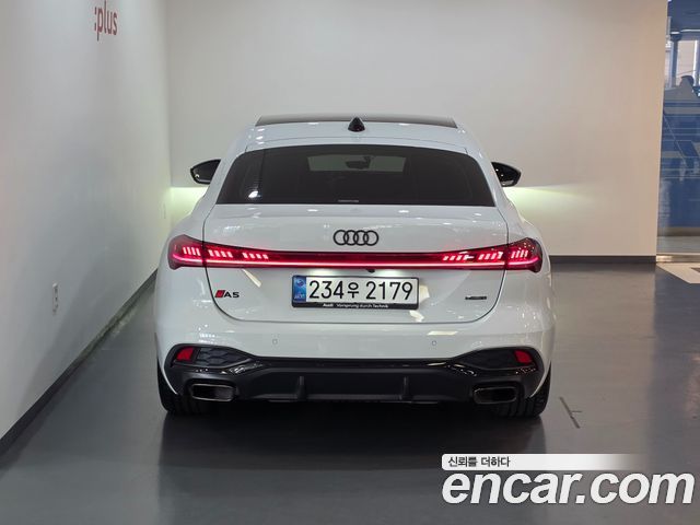 Audi A5 B10 40 TFSI Quattro S Line Black Edition - фото 3