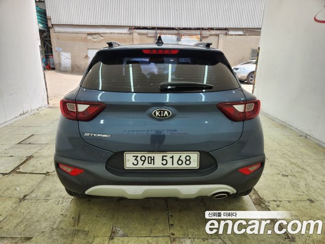 Kia Stonic 1.4 Trendy - фото 2