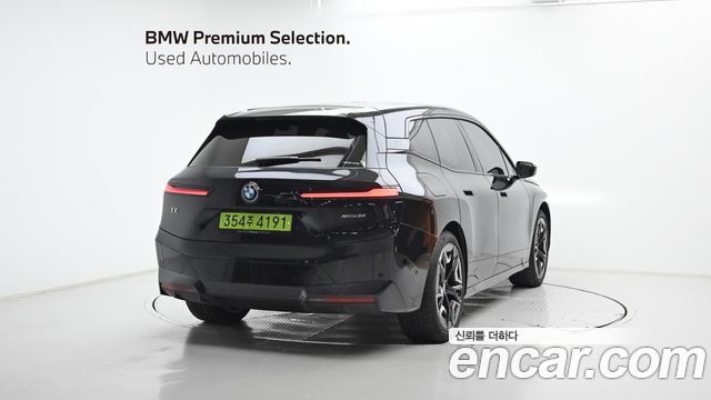 BMW iX xDrive50 Sports Plus - фото 1