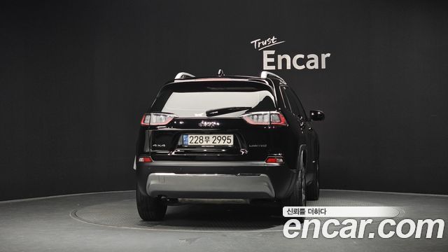 Jeep Cherokee KL 2.4 Limited AWD - фото 2