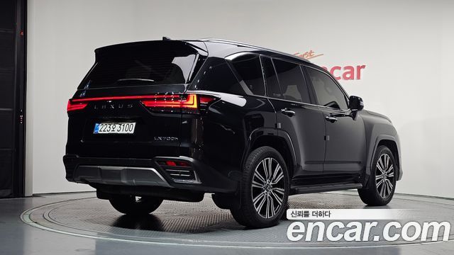 Lexus LX 4-го поколения 700h Luxury - фото 1