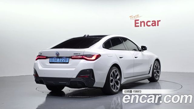BMW i4 eDrive40 M Sports Pro - фото 1