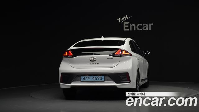 Hyundai Ioniq New Electric Q - фото 3