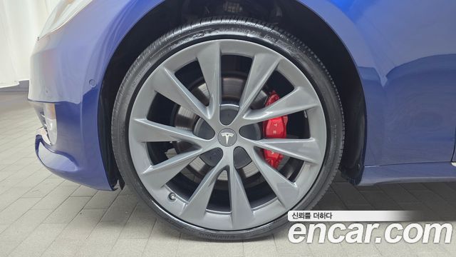 Tesla Model S P100D - фото 3