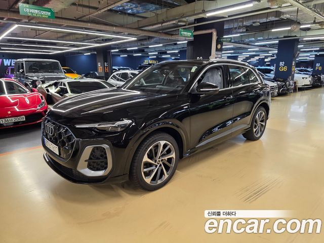 Audi Q5 40 TDI Quattro S Line - фото 1