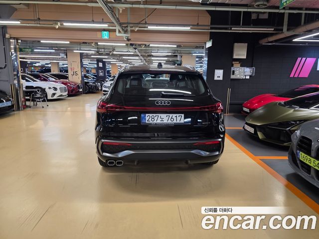 Audi Q5 40 TDI Quattro S Line - фото 4