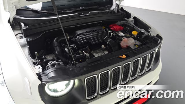 Jeep Renegade 1.3 Limited - фото 4