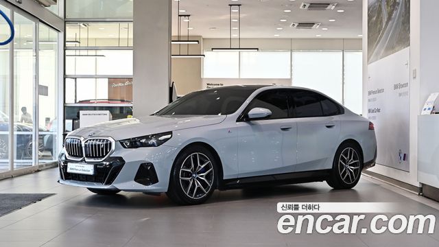 BMW i5 G60 eDrive 40 M Sport - фото 0