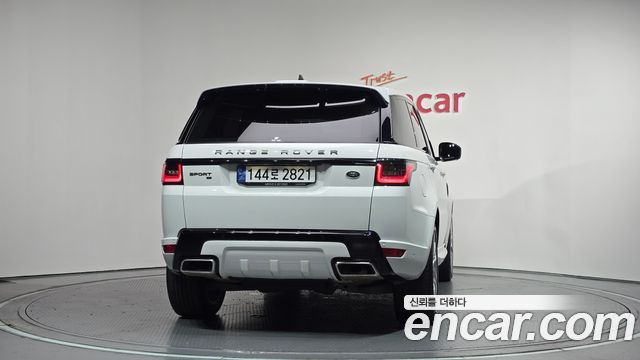 Land Rover Range Rover Sport 2-го поколения 3.0 SDV6 HSE Dynamic - фото 3