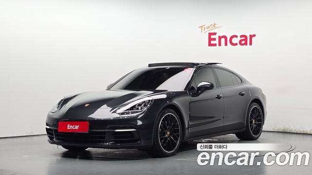 Porsche Panamera 3.0 AWD - фото 0